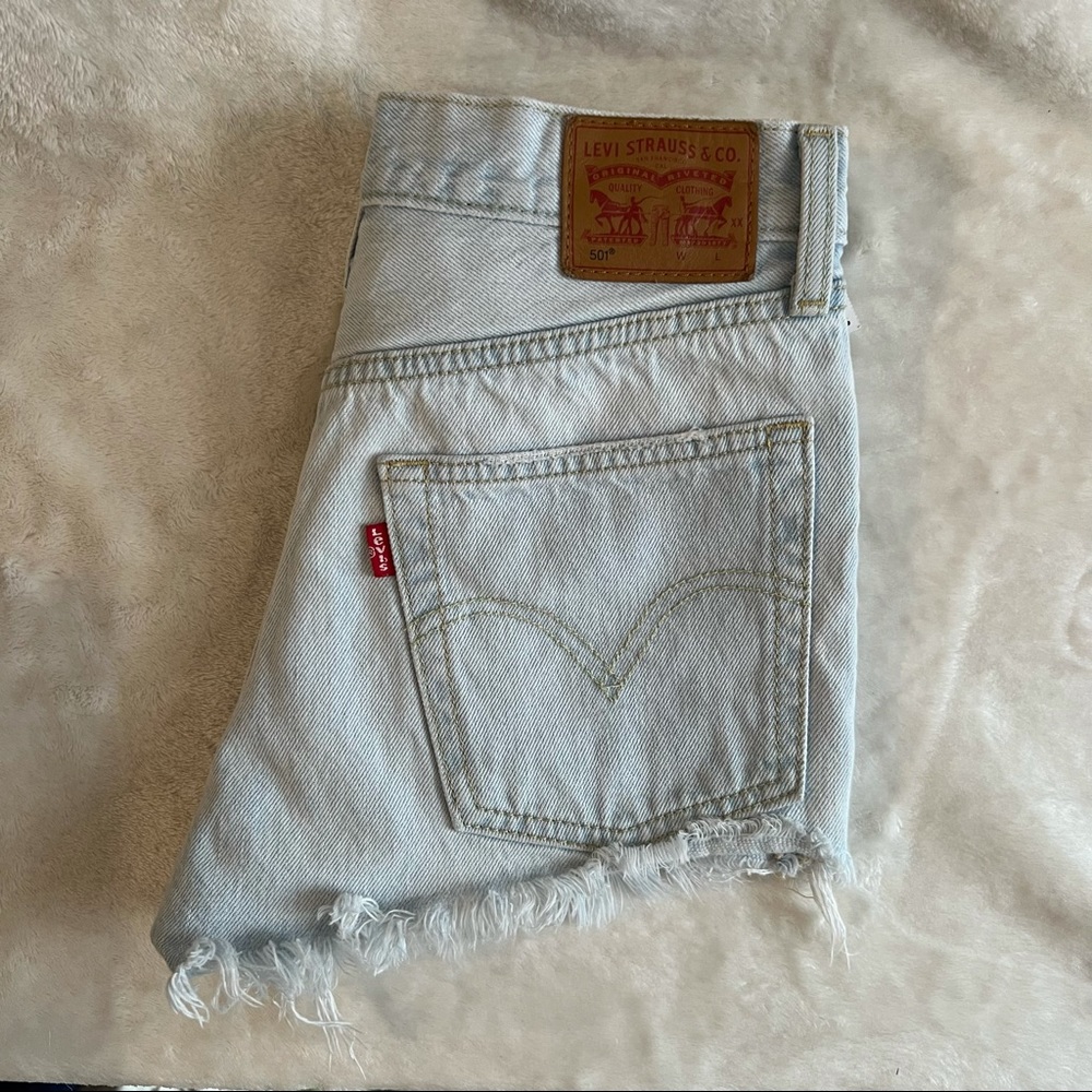 Levi’s light wash denim shorts